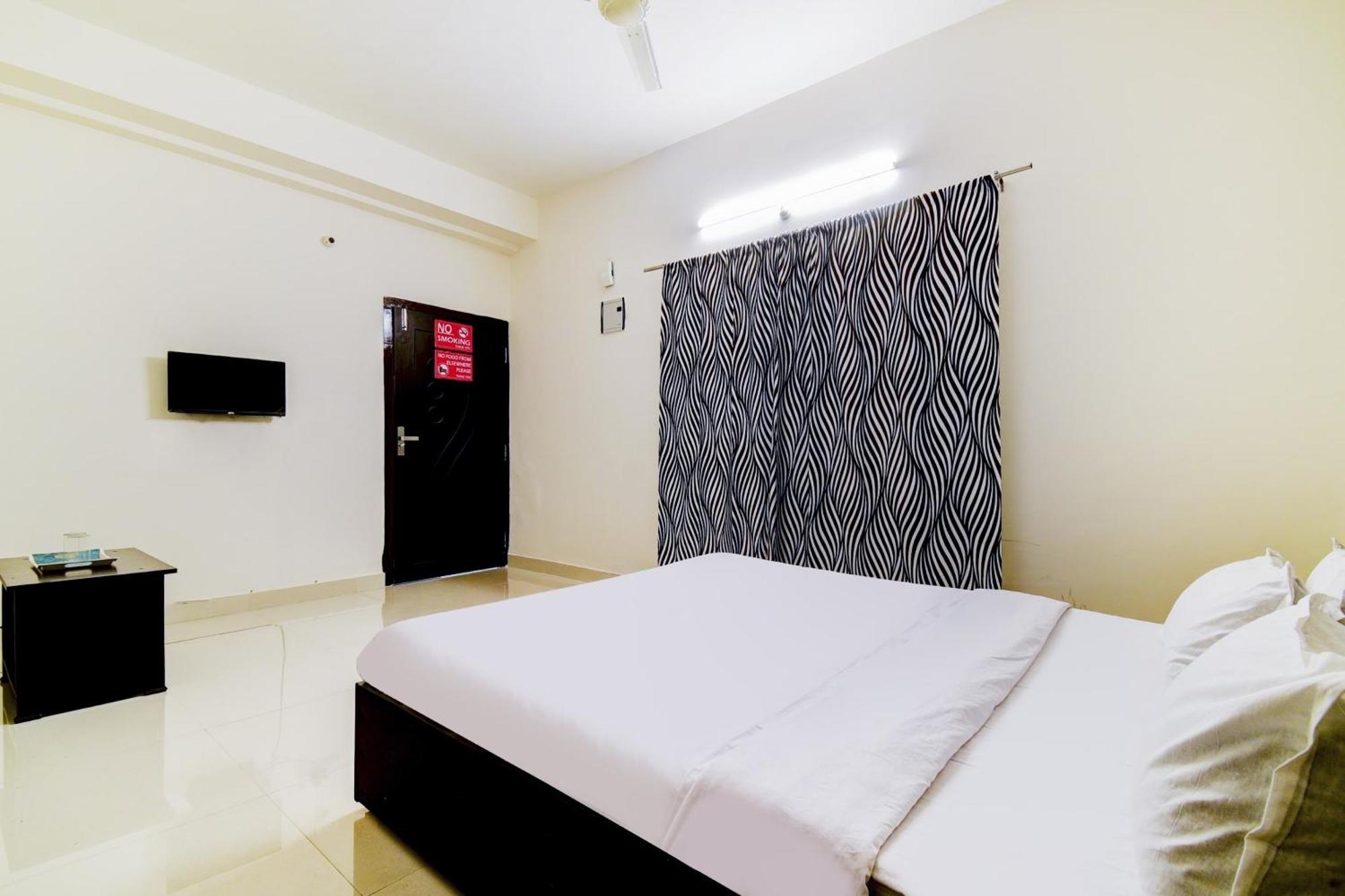 Hotel O Home Cozy Home Guwahati Esterno foto